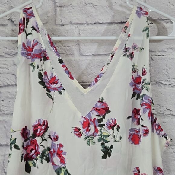 Maurices Plus XXL/20 White Floral Sheer Inset V Neck Tank Top Sleeveless Blouse - Picture 3 of 12
